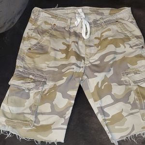 Mens True Religion cargo shorts